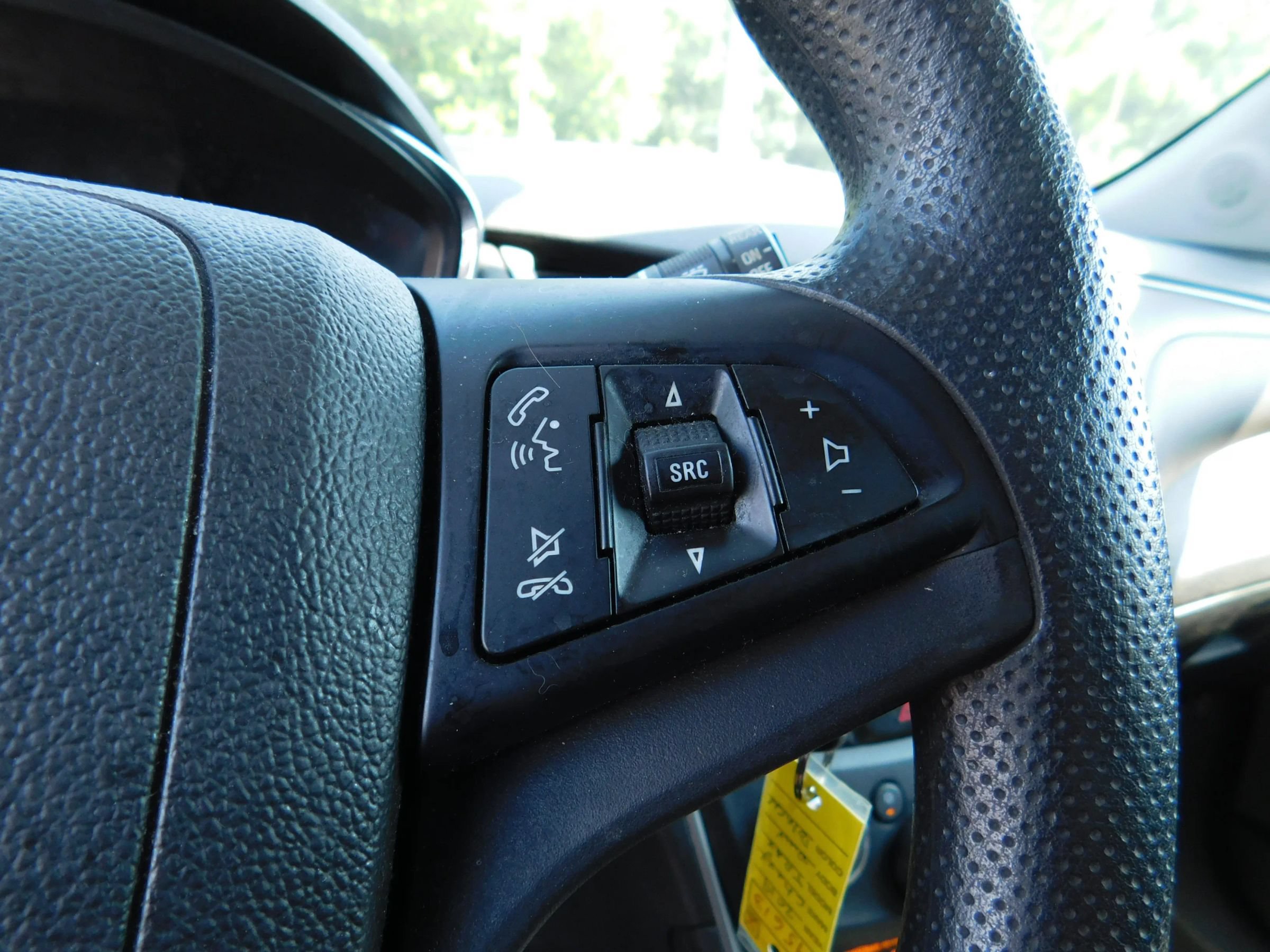 Used 2019 Chevrolet Trax LS w/ Tint and Cruise Package AWD/4WD image 18
