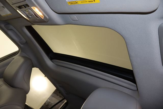 Used 2021 Toyota Highlander XLE image 23