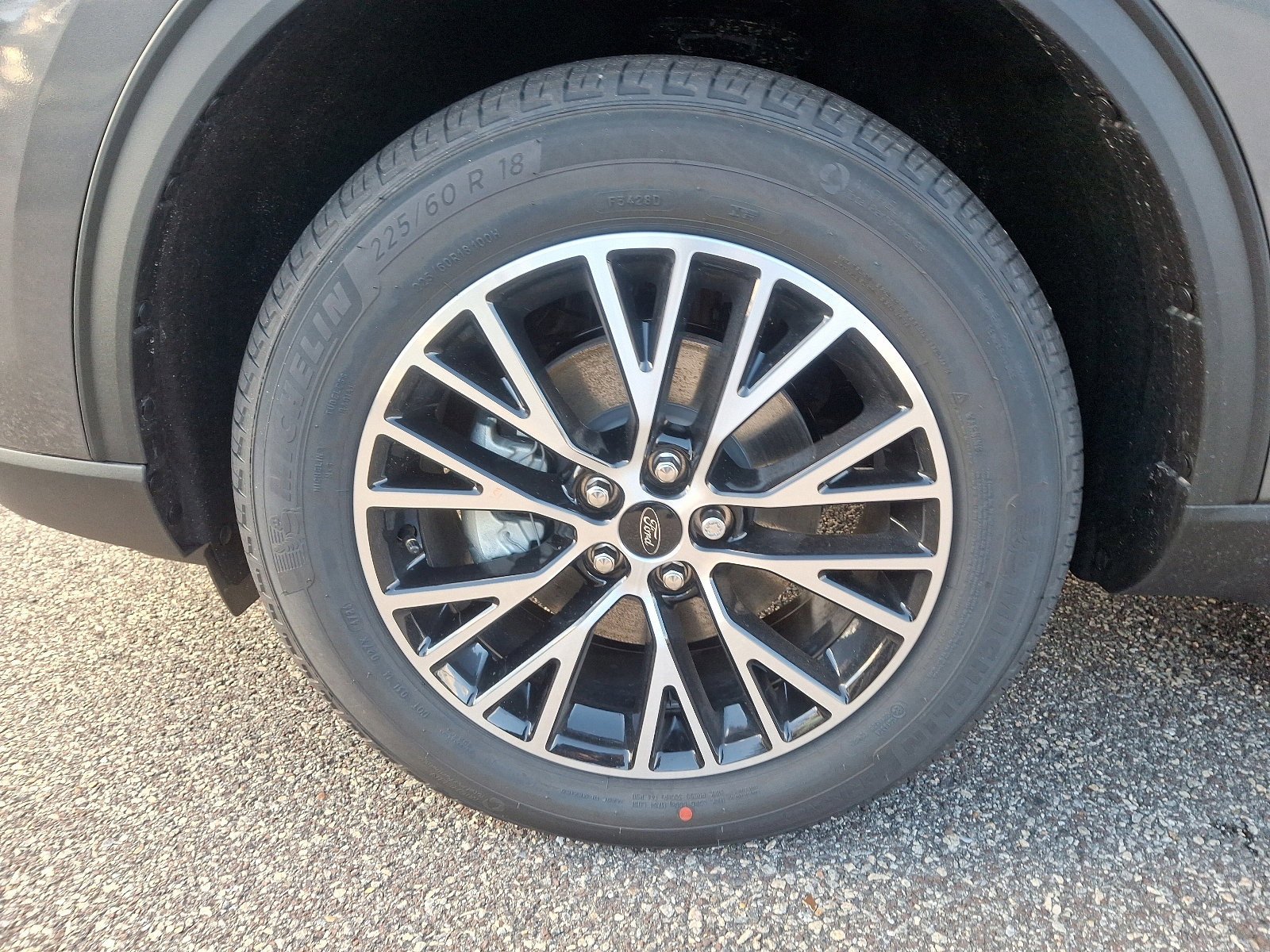 New 2025 Ford Escape Plug-in Hybrid w/ Class II Trailer Tow Package image 18