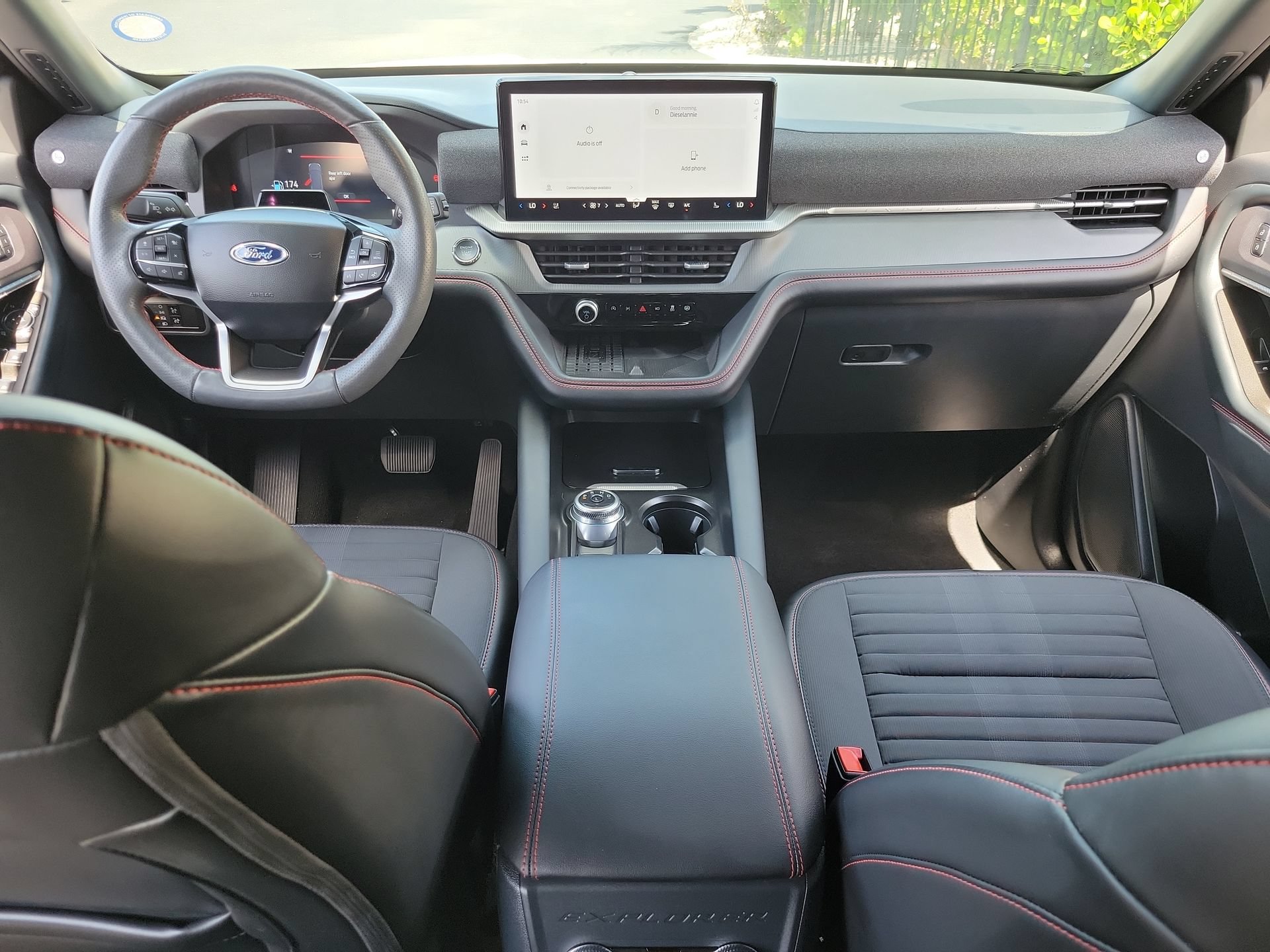 Used 2025 Ford Explorer ST-Line w/ Premium Package RWD image 13