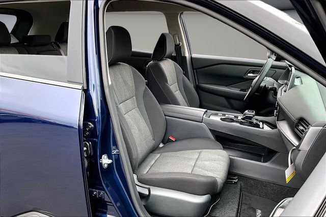 New 2026 Nissan Rogue SV image 9