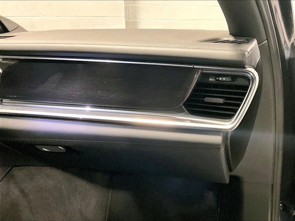 Certified 2022 Porsche Panamera 4S image 19