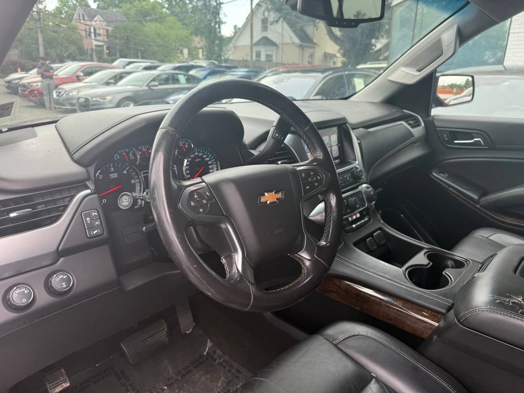Used 2018 Chevrolet Suburban LT AWD/4WD image 11