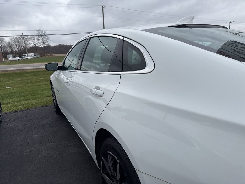 Used 2017 Chevrolet Malibu LT image 42