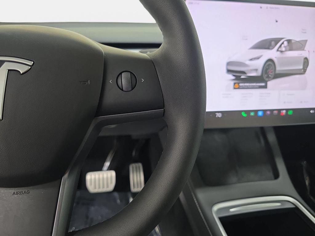 Used 2024 Tesla Model Y Performance AWD/4WD image 18