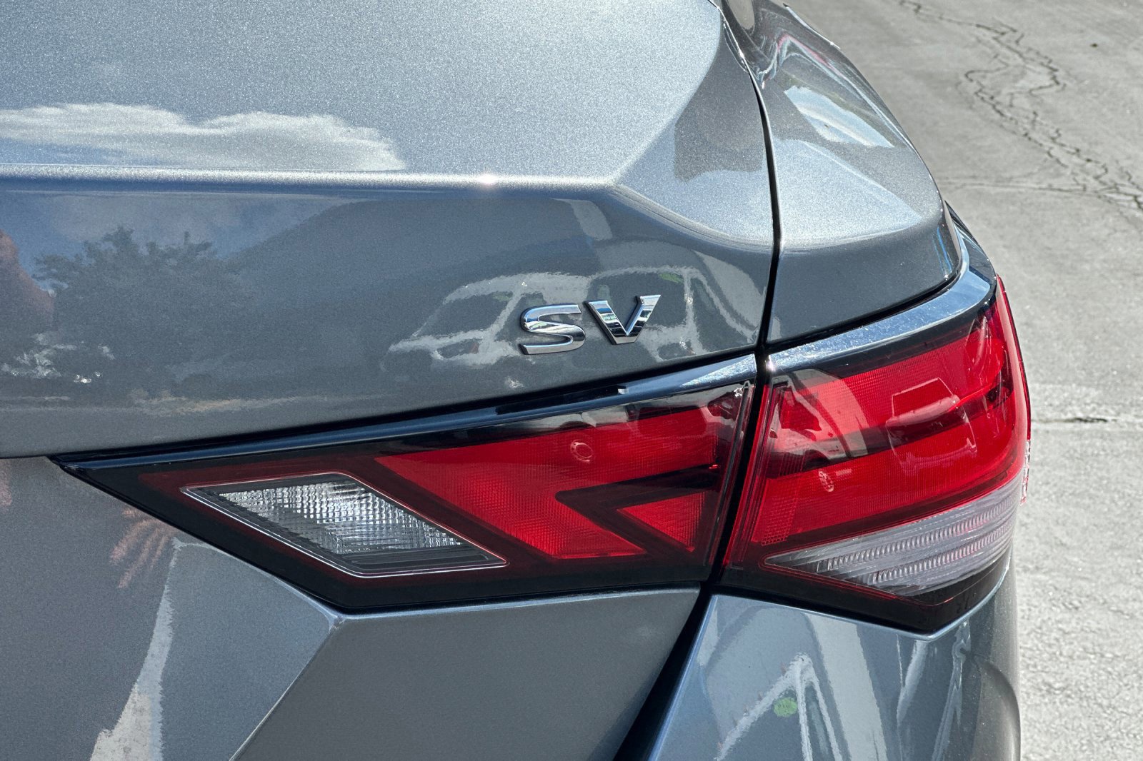 Used 2024 Nissan Sentra SV image 25