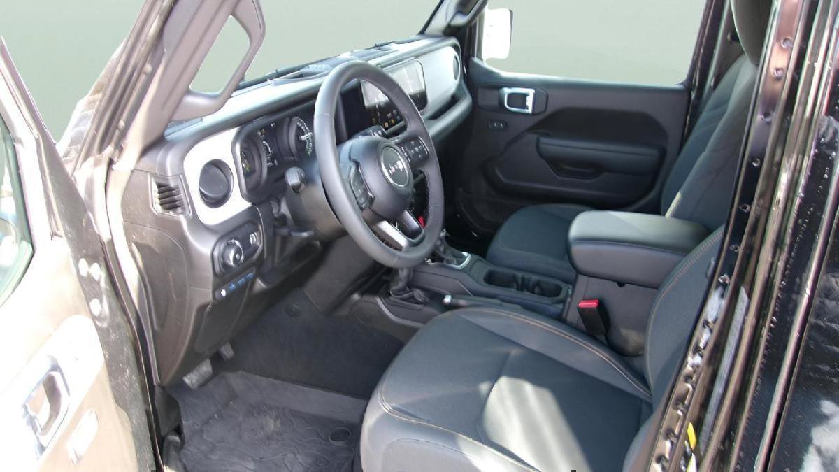 Used 2025 Jeep Wrangler Unlimited Sport S 4xe AWD/4WD image 9