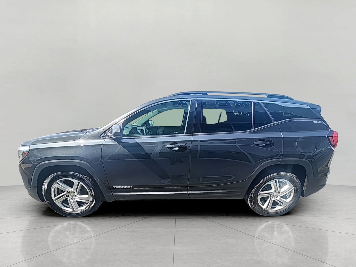 Used 2018 GMC Terrain SLE w/ Driver Convenience Package image 11