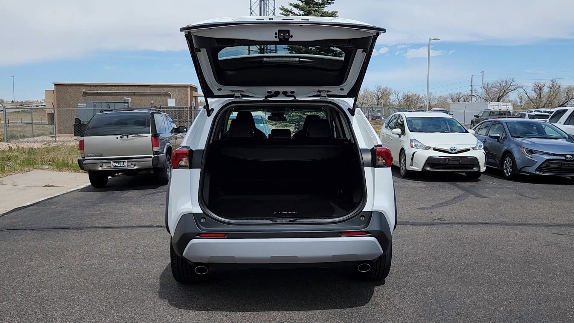 Certified 2023 Toyota RAV4 Adventure AWD/4WD image 17