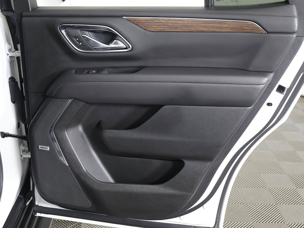 Used 2024 Chevrolet Tahoe High Country w/ Advanced Technology Package image 27