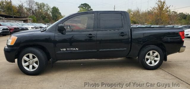 Used 2010 Nissan Titan SE RWD image 5
