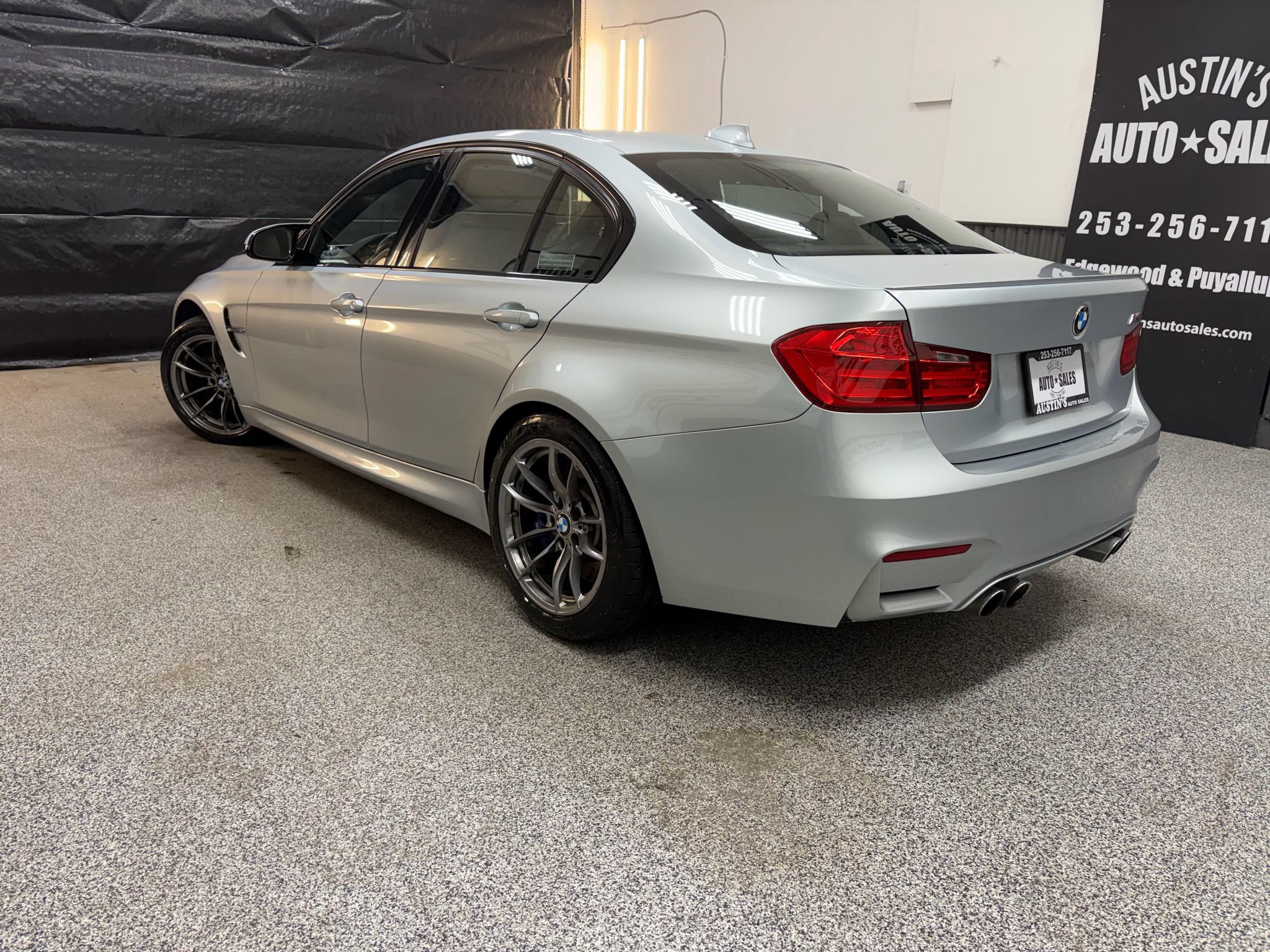 Used 2015 BMW M3 RWD image 8