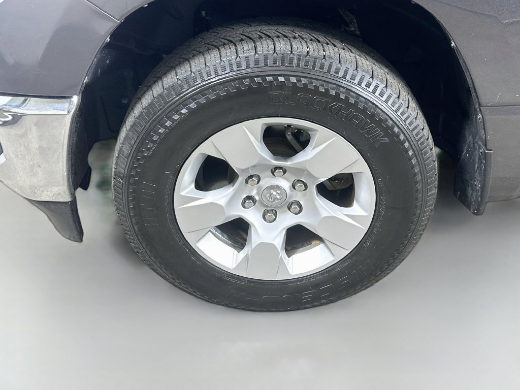 Used 2019 RAM 1500 Big Horn RWD image 7
