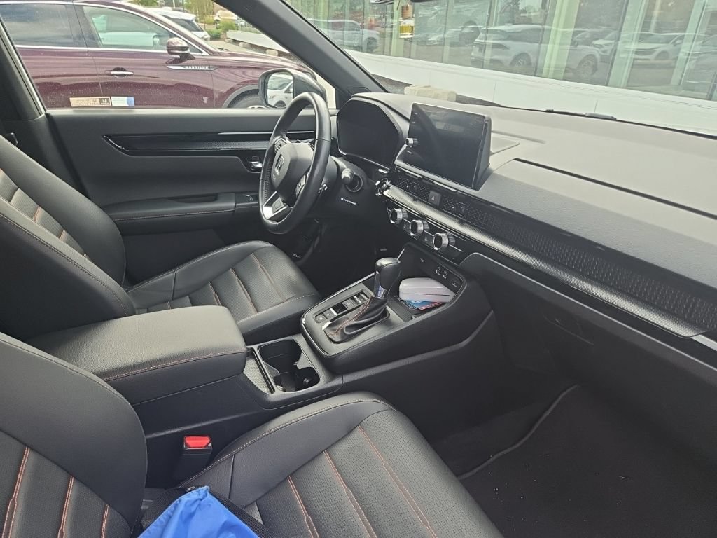 Used 2023 Honda CR-V Sport Touring image 2
