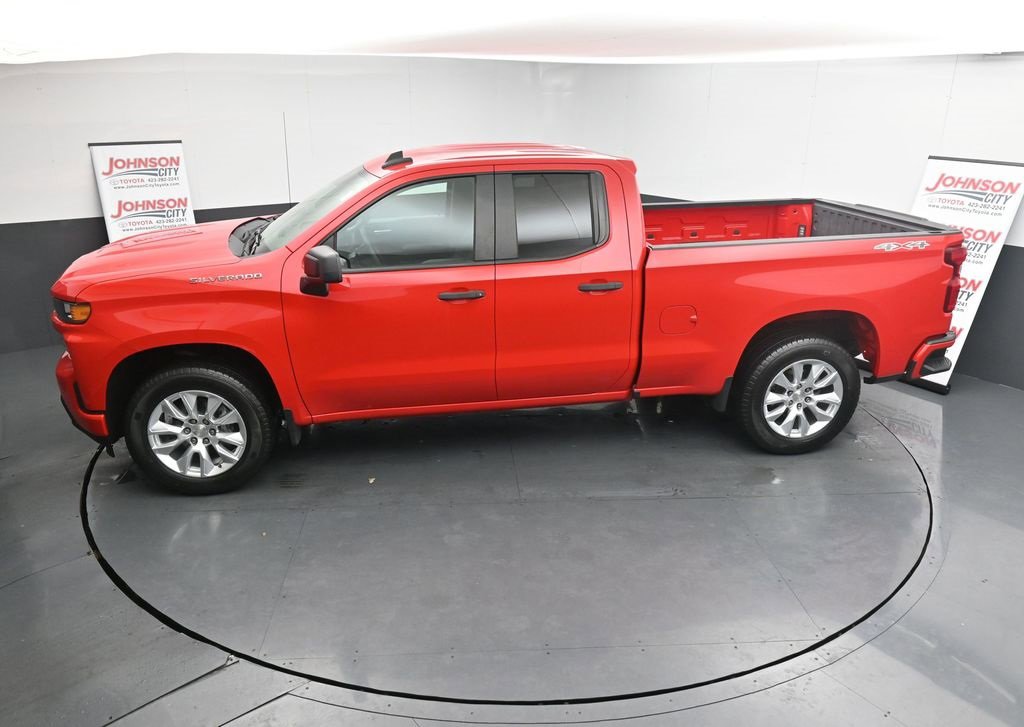 Used 2020 Chevrolet Silverado 1500 Custom w/ Custom Value Package image 27