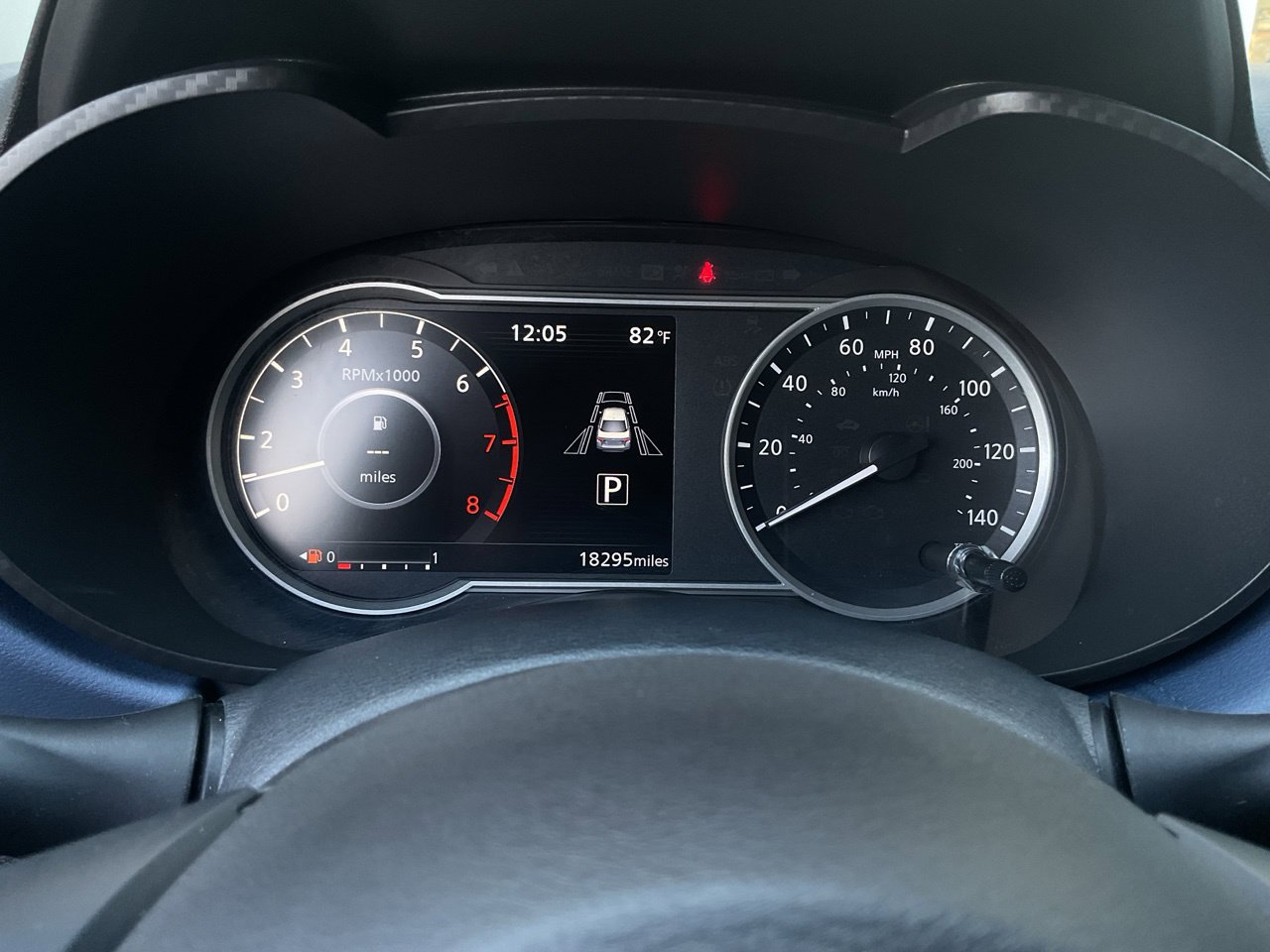 Used 2025 Nissan Versa SV w/ Trunk Package FWD image 34