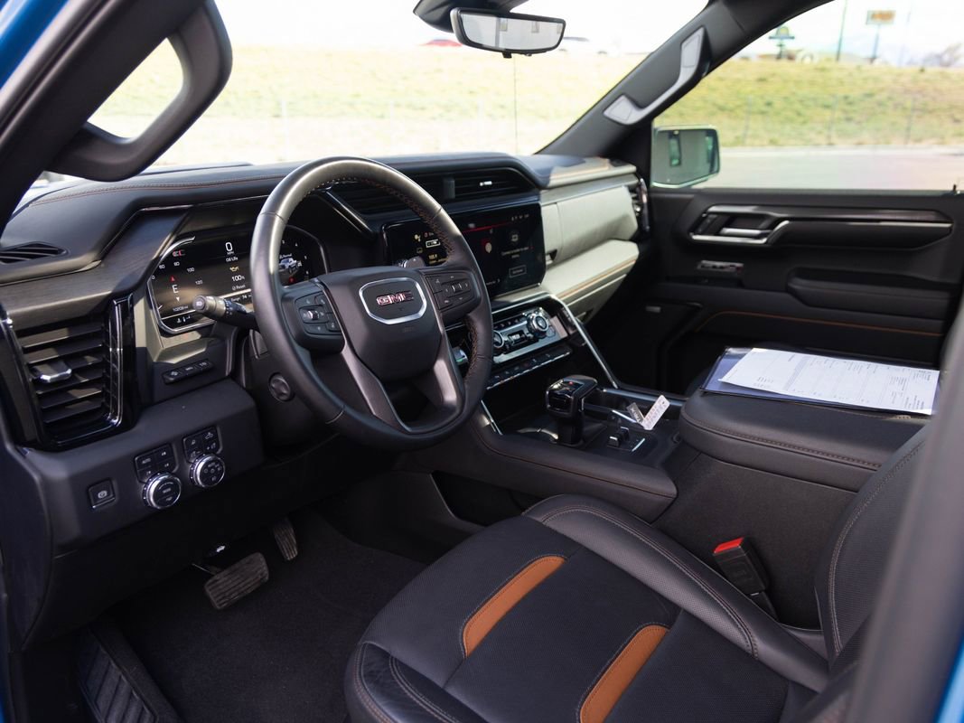 Used 2024 GMC Sierra 1500 AT4 w/ Technology Package image 7