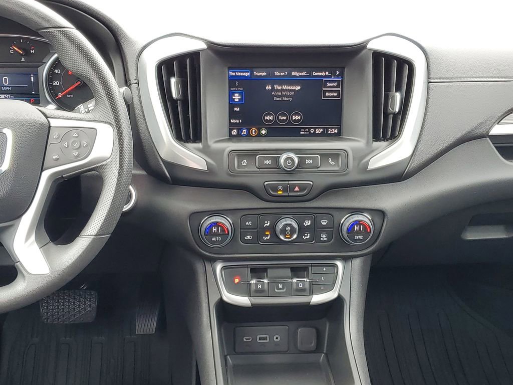 Used 2023 GMC Terrain SLE w/ Driver Convenience Package FWD image 26