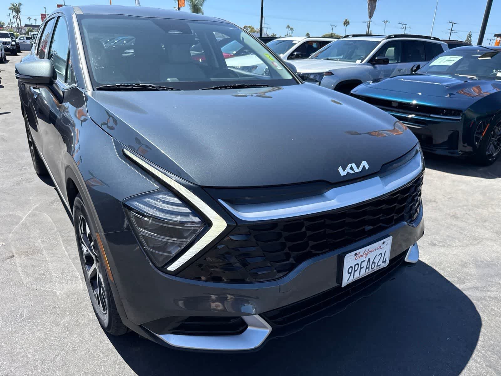 Used 2025 Kia Sportage EX FWD image 6
