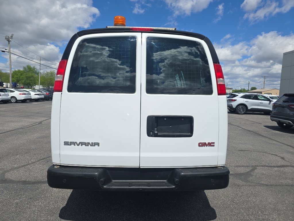 Used 2017 GMC Savana 2500 w/ All Terrain Package RWD image 7