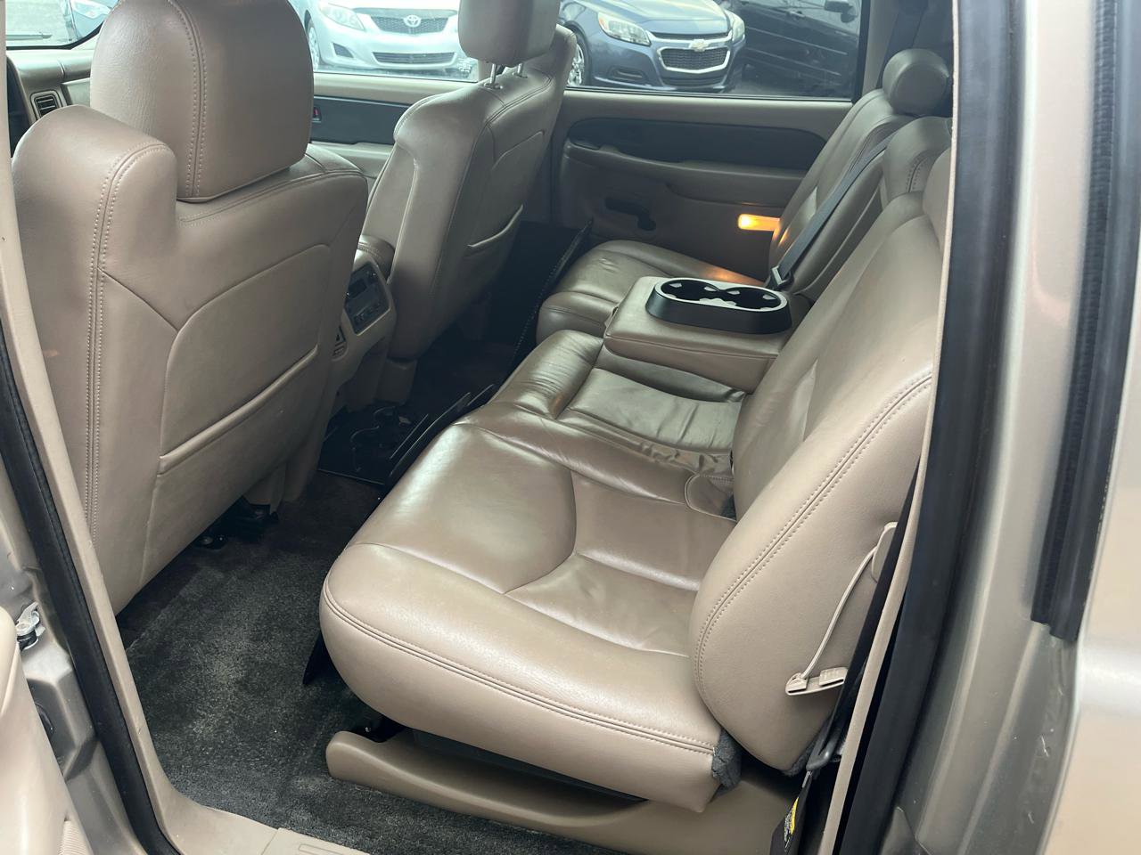 Used 2003 Chevrolet Avalanche 2WD image 25