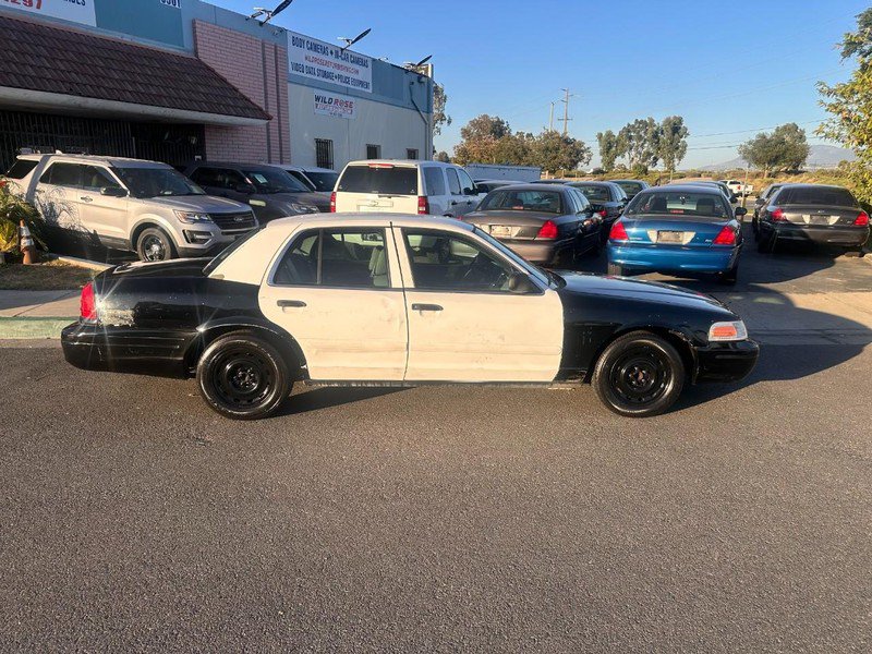 Used 2003 Ford Crown Victoria Police Interceptor RWD image 1