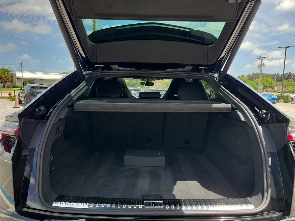 Used 2020 Lamborghini Urus image 11