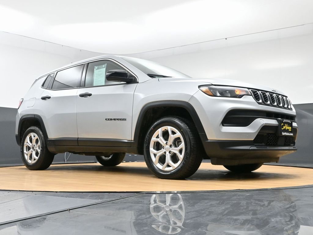 Used 2024 Jeep Compass Sport image 48