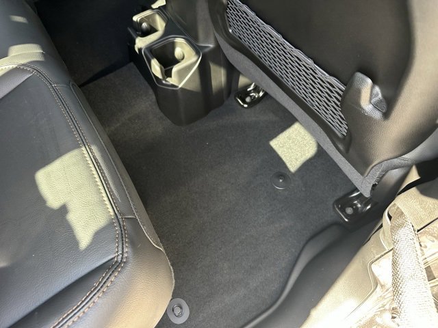 New 2025 Jeep Gladiator Sport image 17