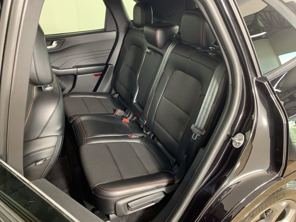 Used 2023 Ford Escape ST-Line w/ Tech Pack #1 image 29