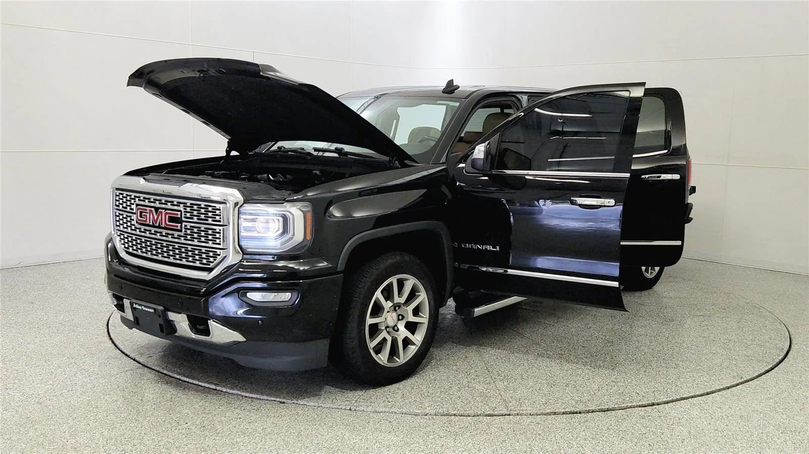 Used 2017 GMC Sierra 1500 Denali AWD/4WD image 10