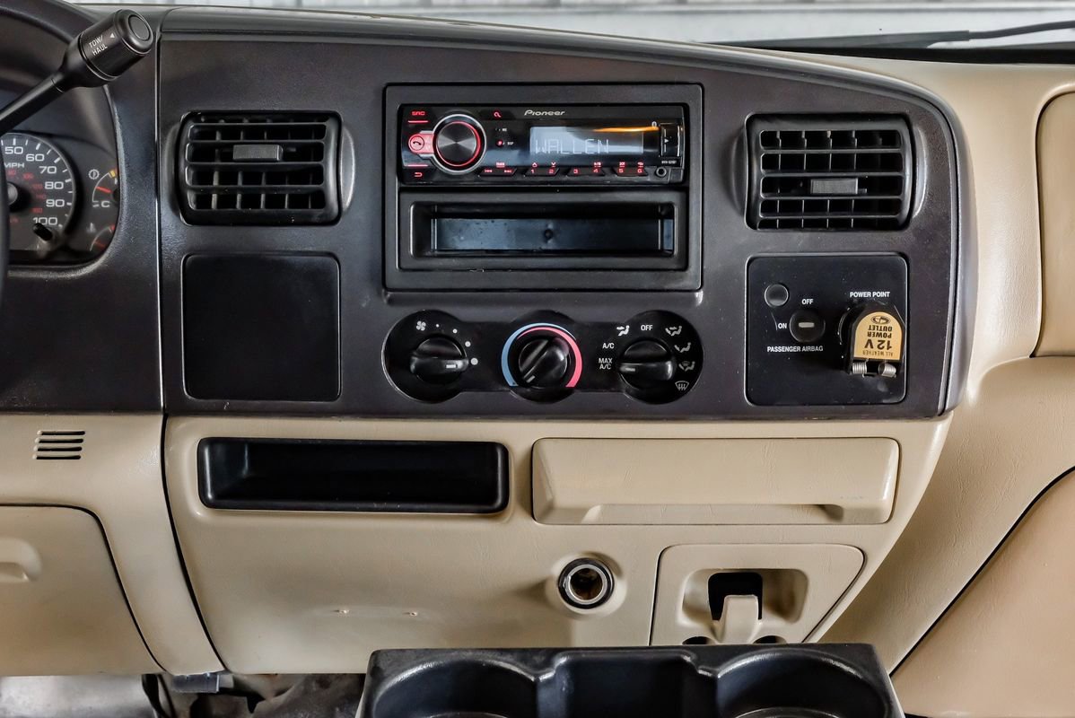 Used 2005 Ford F250 XL image 22