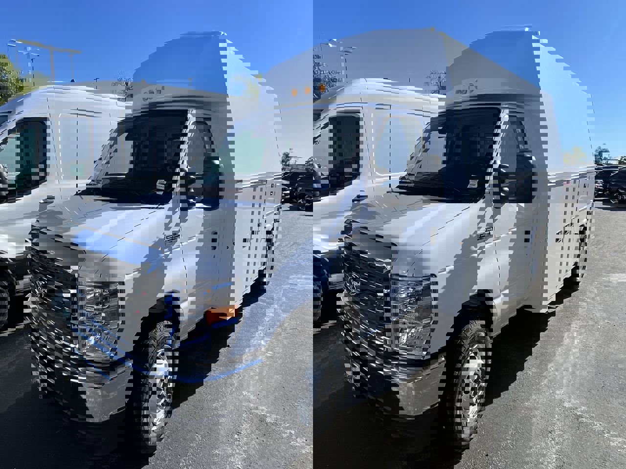 New 2026 Ford E-350 and Econoline 350 Super Duty w/ Power Equipment Group image 3