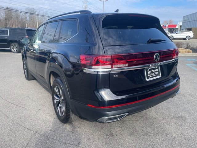 Certified 2025 Volkswagen Atlas SE image 2