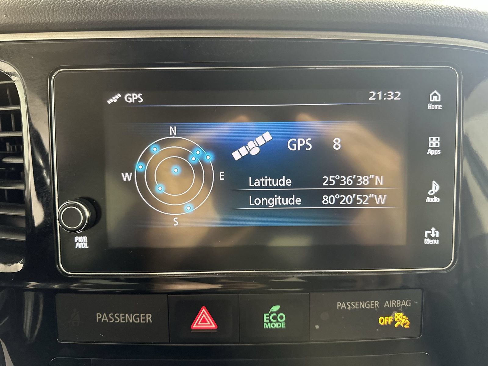 Used 2018 Mitsubishi Outlander SEL AWD/4WD image 18