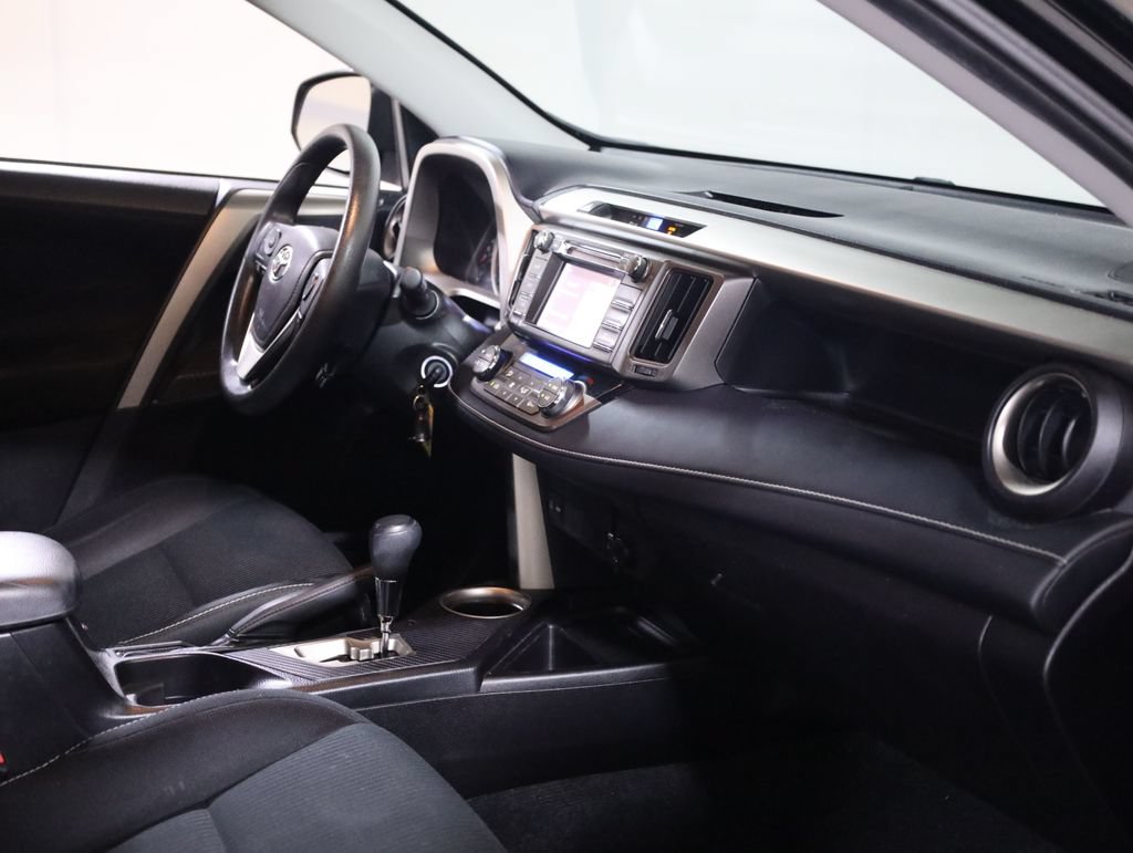 Used 2014 Toyota RAV4 XLE AWD/4WD image 56