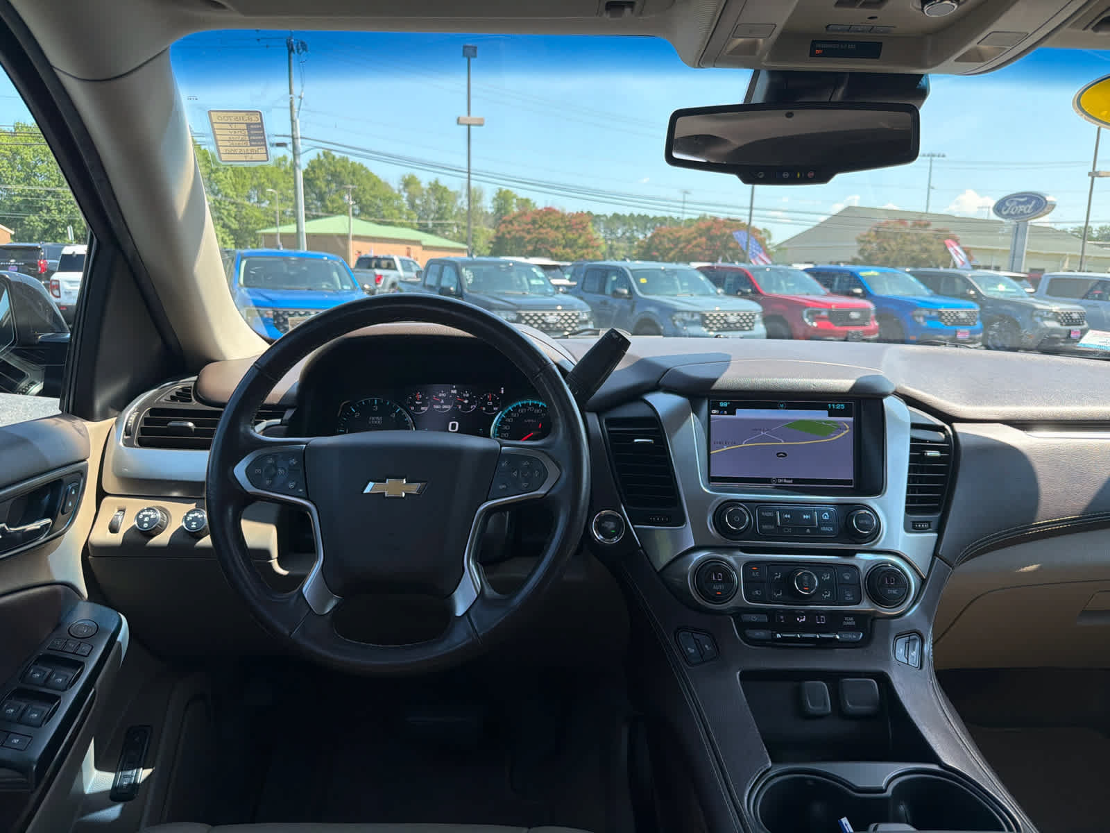 Used 2017 Chevrolet Tahoe LT w/ Luxury Package AWD/4WD image 17