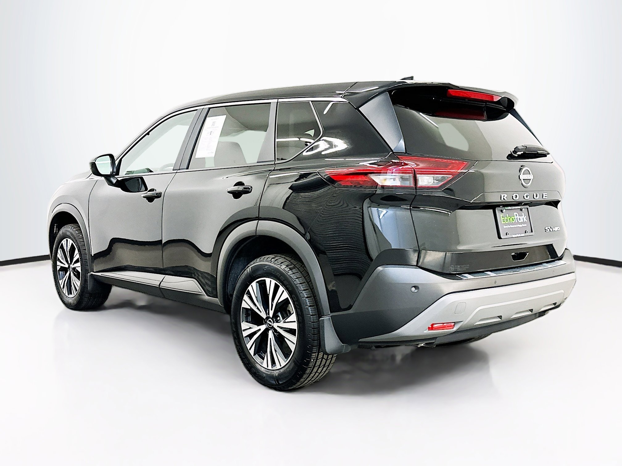 Used 2023 Nissan Rogue SV AWD/4WD image 5