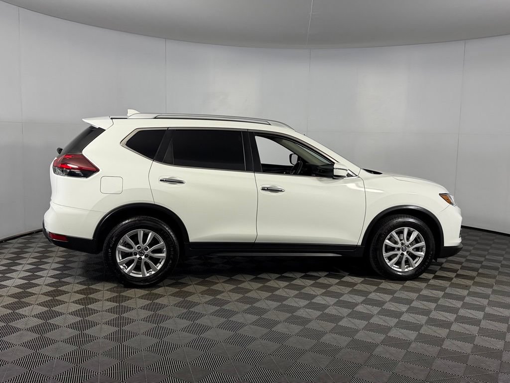 Used 2020 Nissan Rogue SV FWD image 6