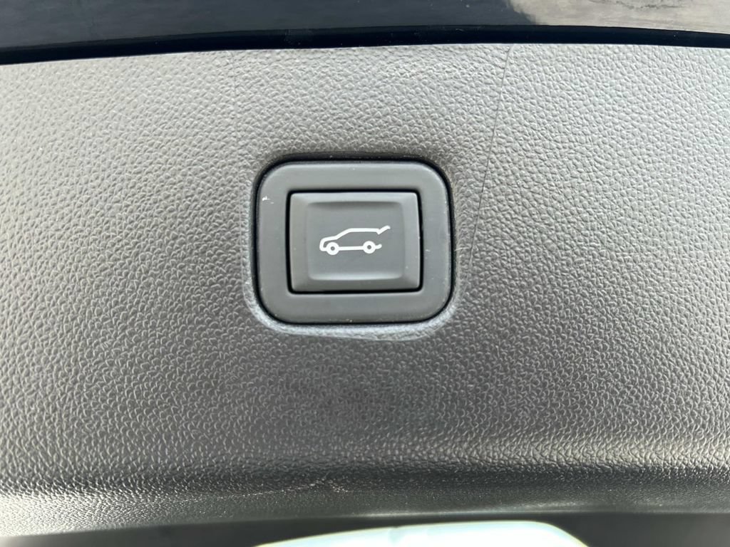 Used 2024 Chevrolet Blazer LT w/ Redline Edition FWD image 12