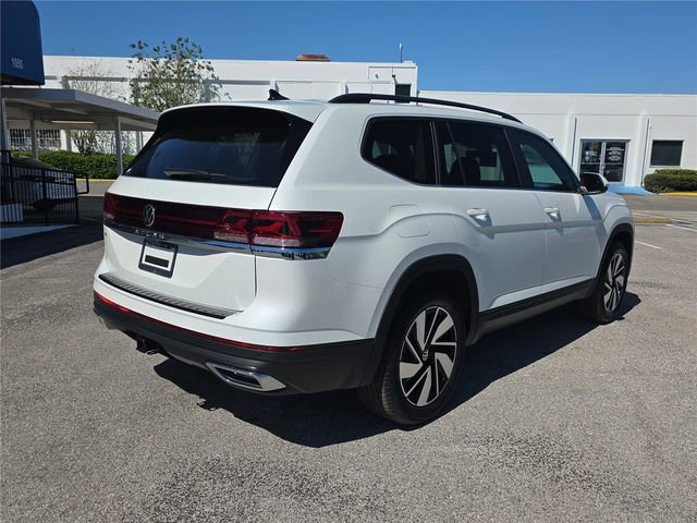 New 2026 Volkswagen Atlas SE image 3