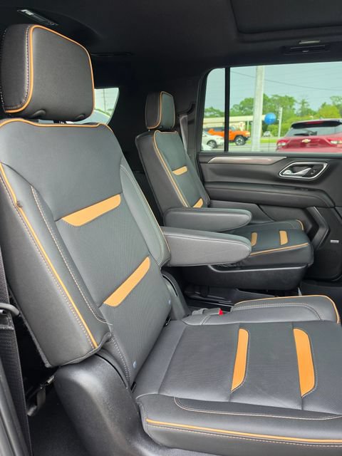 Used 2024 GMC Yukon XL AT4 w/ AT4 Premium Plus Package AWD/4WD image 31