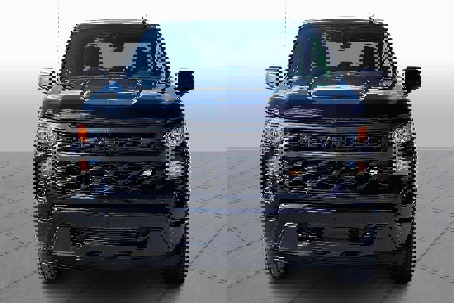Used 2026 Chevrolet Silverado 1500 Custom image 4