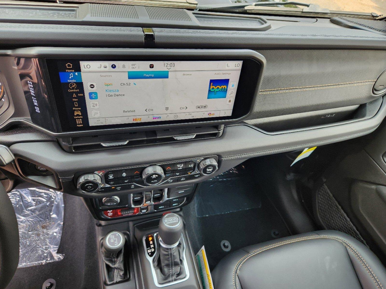 New 2024 Jeep Wrangler Unlimited Rubicon 392 image 9