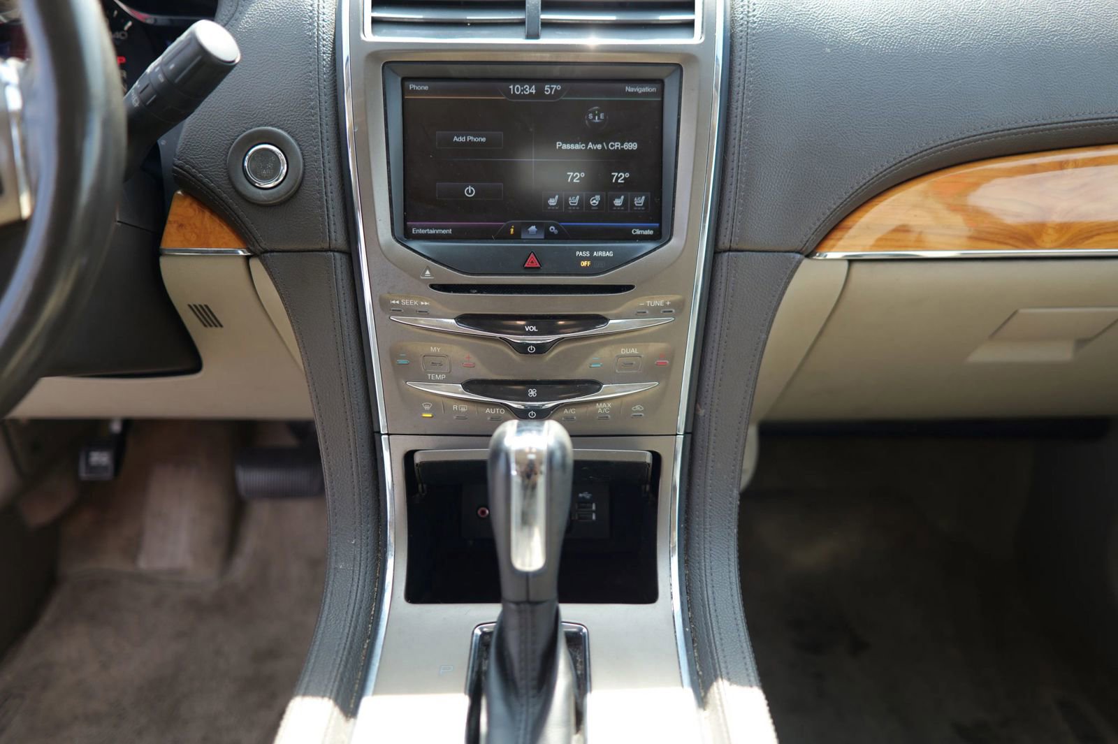Used 2013 Lincoln MKX AWD image 22
