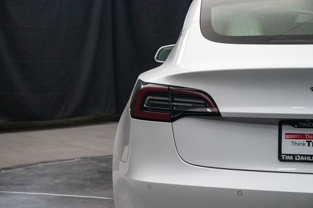 Used 2018 Tesla Model 3 Long Range AWD/4WD image 12