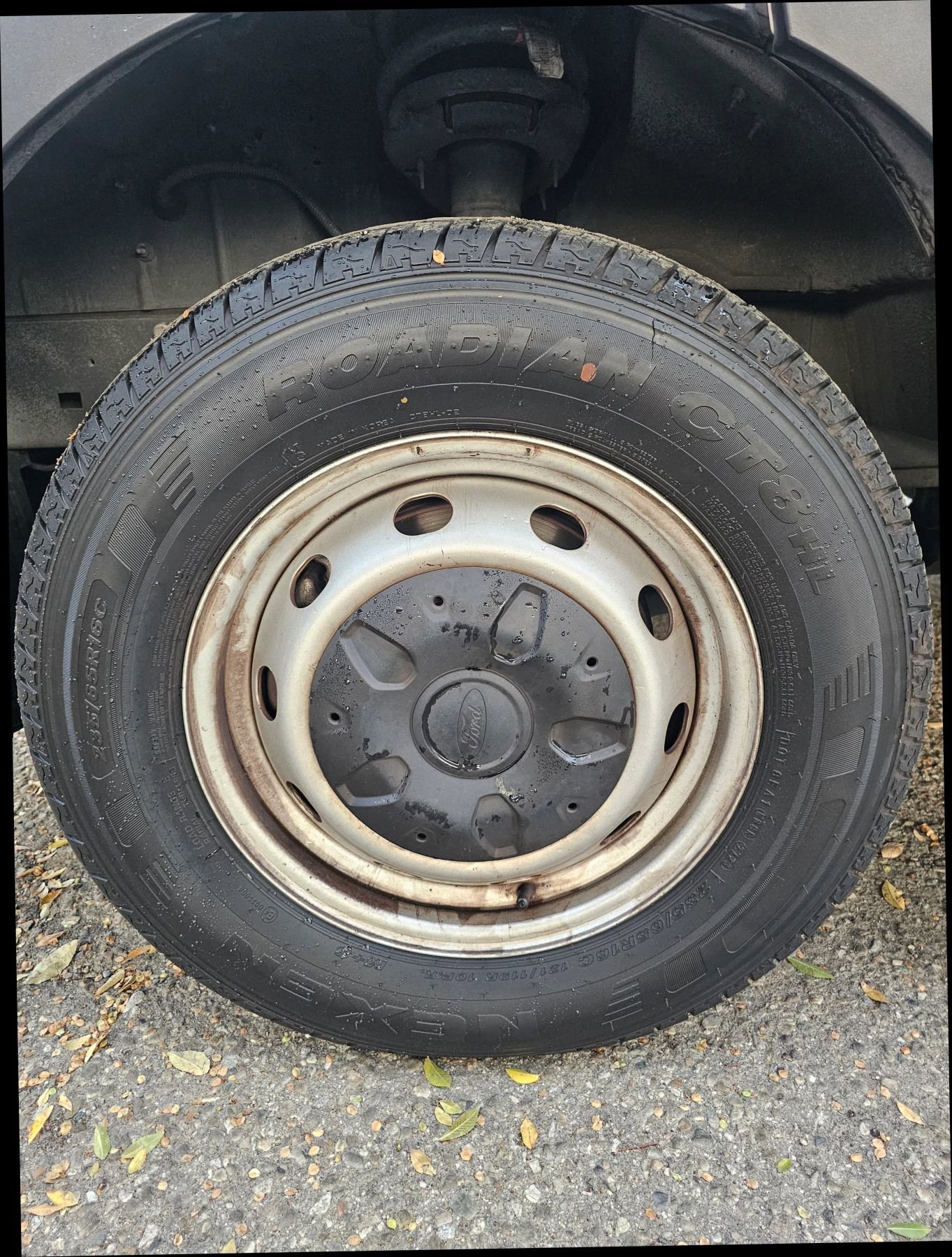 Used 2020 Ford Transit 250 Medium Roof image 9