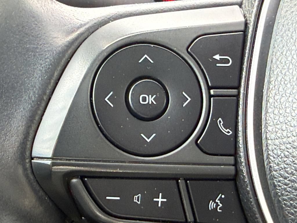 Used 2021 Toyota Corolla XSE FWD image 19