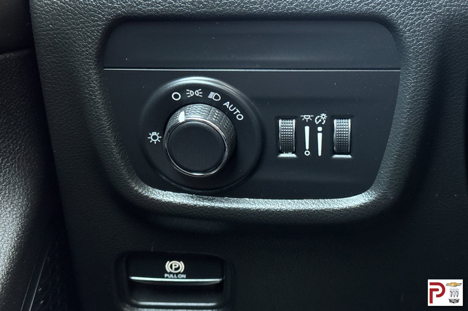 Used 2023 Jeep Grand Cherokee L Laredo w/ Trailer Tow Group (B) image 33