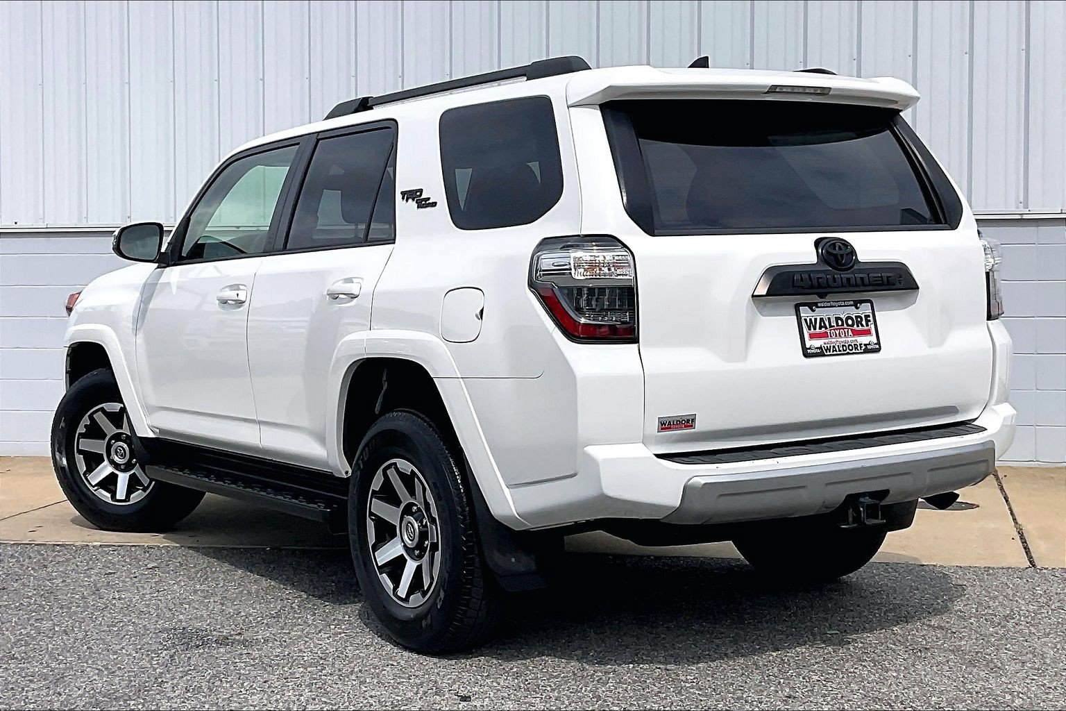Used 2020 Toyota 4Runner TRD Off-Road Premium w/ Moonroof Package AWD/4WD image 15
